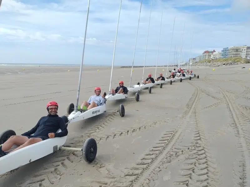 Team building en bord de mer près de la côte d'opale avec activités multisports