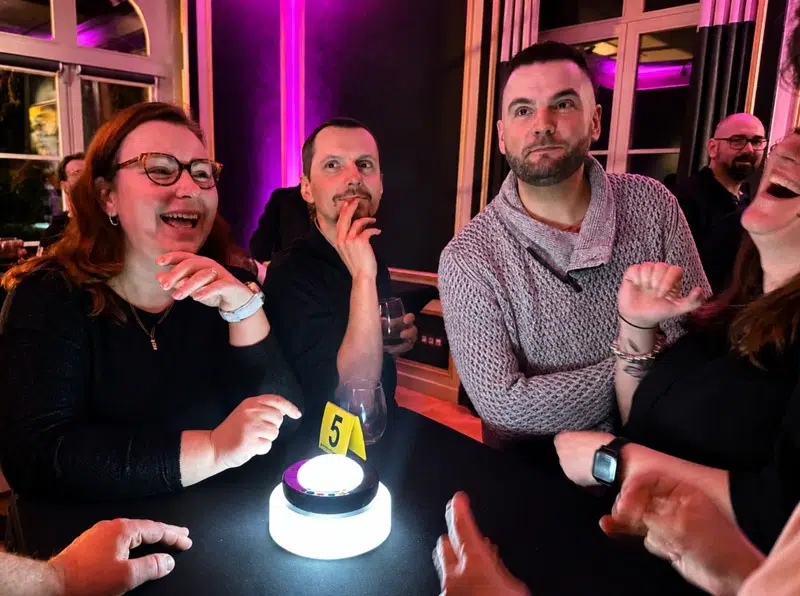 Soirée Music & Quiz de team building avec blind test et animations musicales en entreprise