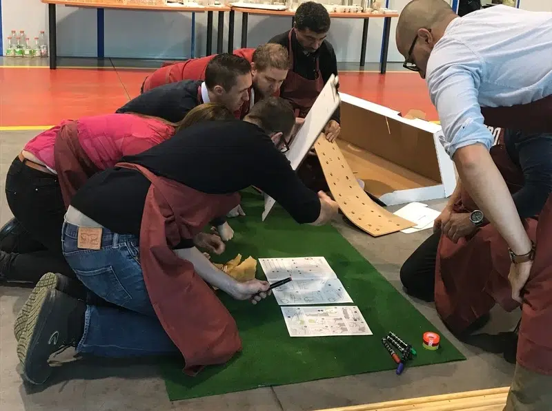Séminaire d’entreprise avec challenge créatif et course de karts personnalisés