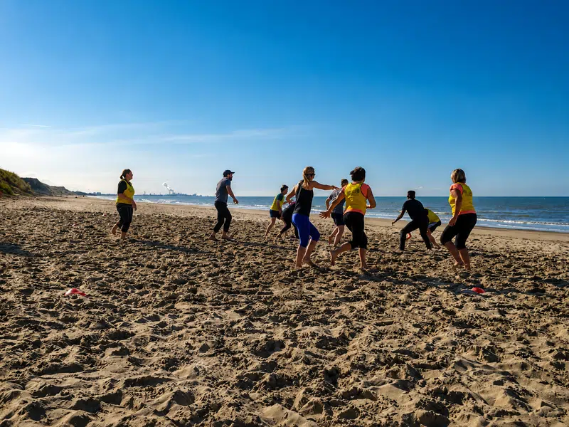Beach Games team building à Lille avec olympiades sportives sur la plage